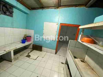 Ruko Eks Warteg Lokasi Perempatan Bonbin Sekolah