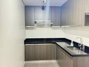 1 Bedroom Semi Furnished with Parking The Connor Greehills Condo For Rent San Juan