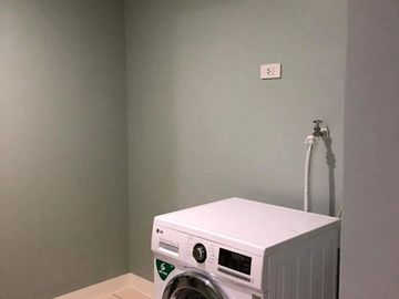 FOR RENT | 3 bedroom  ONE CENTRAL CONDOMINIUM