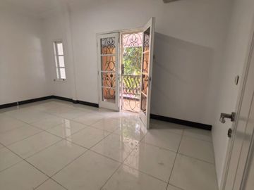 Dijual Rumah di CLuster Sapphire Pondok Hijau Golf Gading Serpong, Tangerang