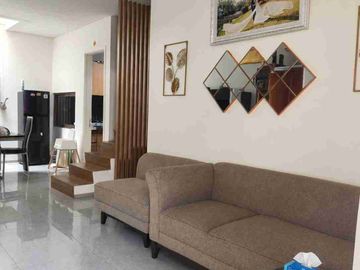 Dijual Rumah 3lt lokasi strategis, dekat tol Full Bangunan Puri 11 Residen Karang Tengah Tangerang