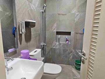 Dijual Rumah 3lt lokasi strategis, dekat tol Full Bangunan Puri 11 Residen Karang Tengah Tangerang