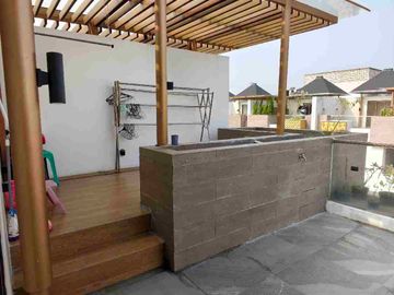 Dijual Rumah 3lt lokasi strategis, dekat tol Full Bangunan Puri 11 Residen Karang Tengah Tangerang