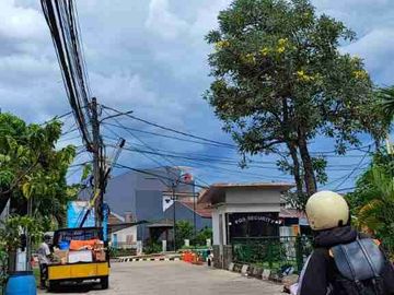 Di Sewakan Ruko Dekat Gerbang Tol Jelupang Di Villa Mutiara Serpong Utara Tangerang Selatan