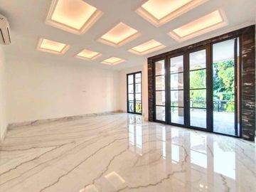 RUMAH MEWAH BARU RENOVASI FULL MARMER SHM 2 LANTAI BRAND NEW FURNISHED  VILLA KELAPA GADING