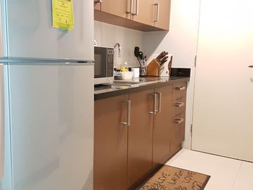 FOR LEASE – 2 Bedroom Condo + 2 T&B + One Parking Slot in Aston, Two Serendra, BGC Taguig