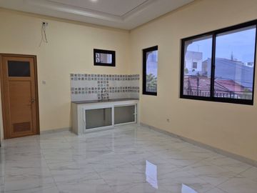 Dijual Rumah Baru Hook 2 Lantai di Sunter Agung, Tanjung Priok Jakarta Utara