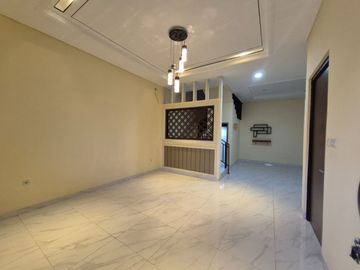 Dijual Rumah Baru Hook 2 Lantai di Sunter Agung, Tanjung Priok Jakarta Utara