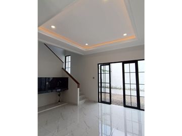 RUMAH CLUSTER JATIWARINGIN HARGA 1 M AN MODEL CLASSIC MODERN S750