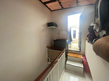 Dijual Rumah Minimalis Tambun Utara Bekasi, LT 66m² Semi Furnished + Area Jemur Atas SHM - 450 Juta Nego