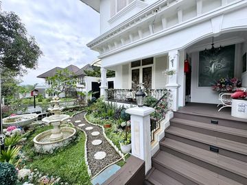 Dijual Rumah di Kota Baru Parahyangan, Mewah Bagus SHM Tatar Pitaloka