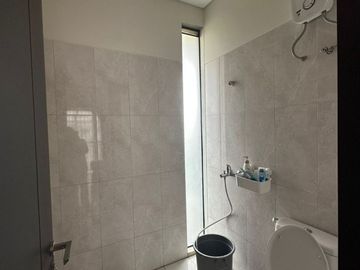 Dijual Rumah di Kota Baru Parahyangan, Semi Furnished Tatar Lokacitra