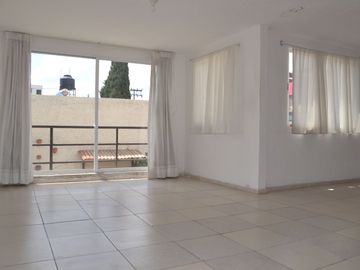 Inmueble en Renta en Toluca, Ideal para Oficinas, Escuela o Consultorios