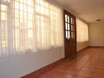 Inmueble en Renta en Toluca, Ideal para Oficinas, Escuela o Consultorios