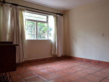 Inmueble en Renta en Toluca, Ideal para Oficinas, Escuela o Consultorios