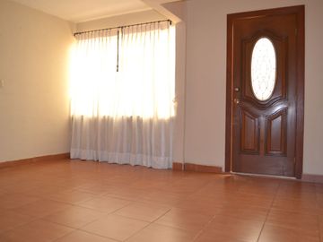 Inmueble en Renta en Toluca, Ideal para Oficinas, Escuela o Consultorios