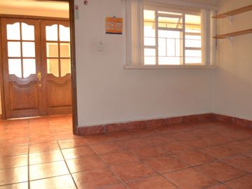 Inmueble en Renta en Toluca, Ideal para Oficinas, Escuela o Consultorios
