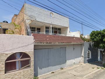 Casa en venta en Guadalajara, Col. Lomas del paraíso