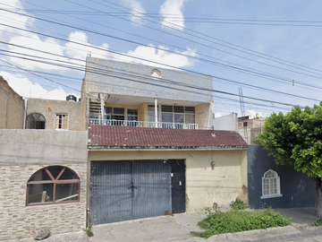 Casa en venta en Guadalajara, Col. Lomas del paraíso