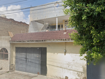 Casa en venta en Guadalajara, Col. Lomas del paraíso