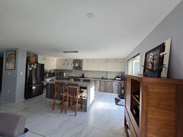 CASA EN VENTA | CONDADO DEL VALLE – BAKEIRA