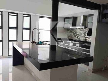 ¡CASA EN RENTA! | VISTA HERMOSA | $45,000.00 MXN MENSUALES. RESIDENCIA CON UBICACIÓN EN ESQUINA, DOBLE ACCESO, SIN SEGURIDAD.