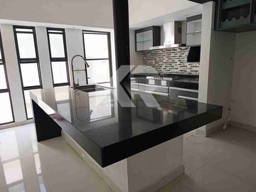 ¡CASA EN RENTA! | VISTA HERMOSA | $45,000.00 MXN MENSUALES. RESIDENCIA CON UBICACIÓN EN ESQUINA, DOBLE ACCESO, SIN SEGURIDAD.