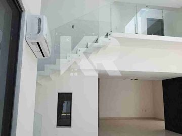 ¡CASA EN RENTA! | VISTA HERMOSA | $45,000.00 MXN MENSUALES. RESIDENCIA CON UBICACIÓN EN ESQUINA, DOBLE ACCESO, SIN SEGURIDAD.