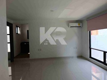 ¡CASA EN RENTA! | VISTA HERMOSA | $45,000.00 MXN MENSUALES. RESIDENCIA CON UBICACIÓN EN ESQUINA, DOBLE ACCESO, SIN SEGURIDAD.