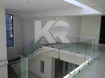 ¡CASA EN RENTA! | VISTA HERMOSA | $45,000.00 MXN MENSUALES. RESIDENCIA CON UBICACIÓN EN ESQUINA, DOBLE ACCESO, SIN SEGURIDAD.
