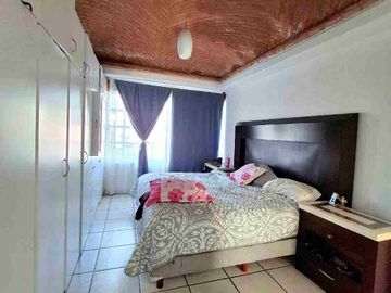 Casa en Venta en Real de los Naranjos sobre Avenida comercial o habitacional