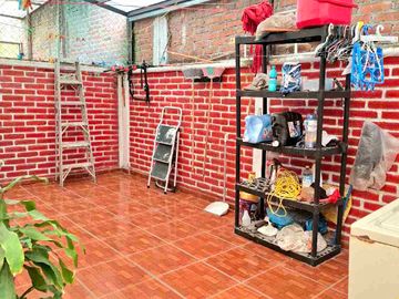 Casa en Venta en Real de los Naranjos sobre Avenida comercial o habitacional