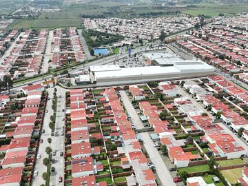 CASA EN VENTA EN BOSQUES DE LAS FUENTES, CALIMAYA, ESTADO DE MÉXICO