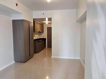 Sea View Studio Plus with Balcony for Sale in Mandani Bay Quay Tower 1