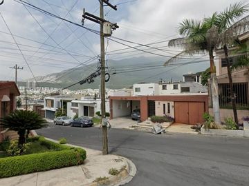 CASA EN VENTA-RECUPERACION BANCARIA Honorato de Balzac, Monterrey