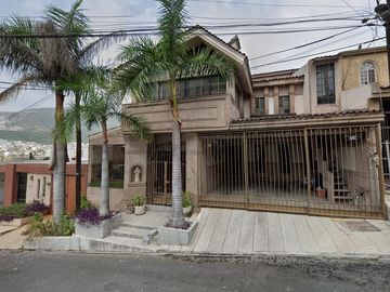 CASA EN VENTA-RECUPERACION BANCARIA Honorato de Balzac, Monterrey