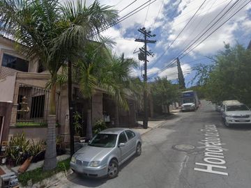 CASA EN VENTA-RECUPERACION BANCARIA Honorato de Balzac, Monterrey