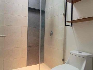 CASA AMUEBLADA EN RENTA EN TOLUCA CERCA DEL AEROPUERTO Y PARQUE INDUSTRIAL 2000