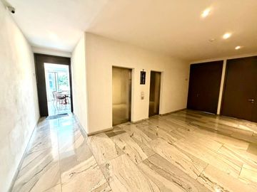 Renta Departamento SemiAmueblado en Col. Ladron de Guevara, Guadalajara, Jal.
