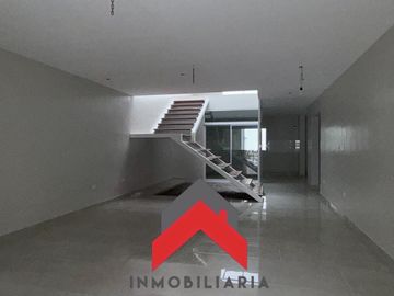 VENTA A ESTRENAR CASA DE CATEGORIA TRES CERRITOS