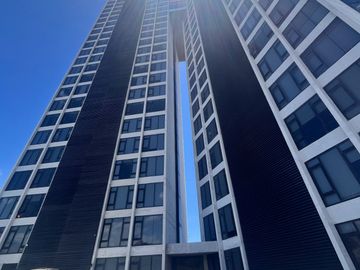 Departamento Amueblado en Renta y Venta | Adamant Querétaro | Piso 20 con Vista