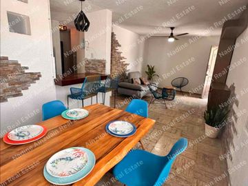 SE RENTA DEPARTAMENTO AMUEBLADO Y REMODELADO. LISTO PARA OCUPAR! MUY CENTRICO, POR AV. KABAH Y LA LUNA. 2 RECÁMARAS, 1.5 BAÑOS.