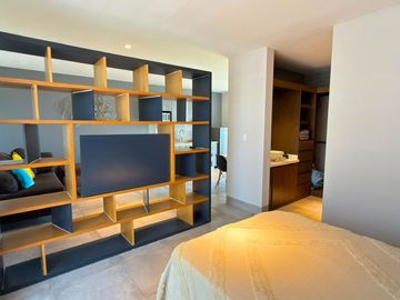 DEPARTAMENTO FLEX AMUEBLADO EN RENTA LEON GTO ZONA NORTE CON ROOF GARDEN PRIVADO A 5 MIN DEL PARQUE LOS CÁRCAMOS.