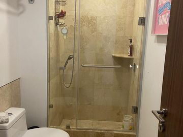Departamento de 123m2 con balcón, cerca del ABC, Lomas de Memetla