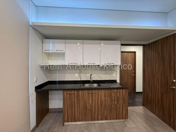 27-208 Departamento tipo Loft Spazio Torre Inn, IH