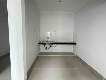 Jual Murah Baru Renov Dua Lantai Kota Wisata Cibubur