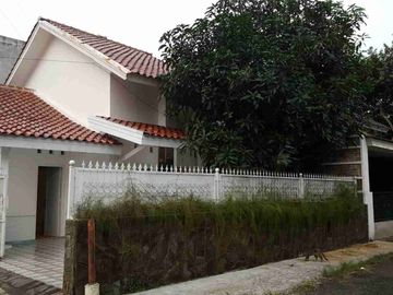 Rumah Cantik Full Furnish Siap Huni di Dangdeur Subang Kota.