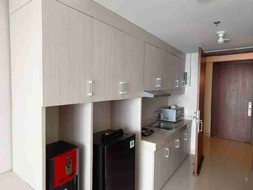 U Residence tower 3, furnish, murah banget, studio 35m2. dekat kampus UPH.
