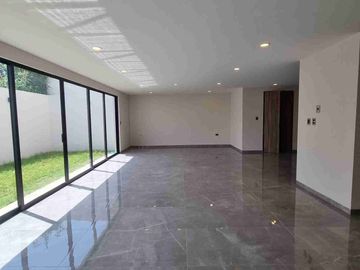 CASA EN VENTA EN LOMAS DE ANGELOPOLIS, PUEBLA