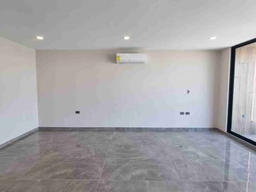 CASA EN VENTA EN LOMAS DE ANGELOPOLIS, PUEBLA